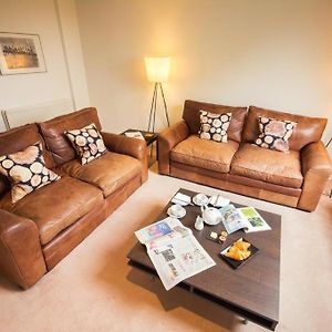 Deluxe Two-Bedroom Apartment